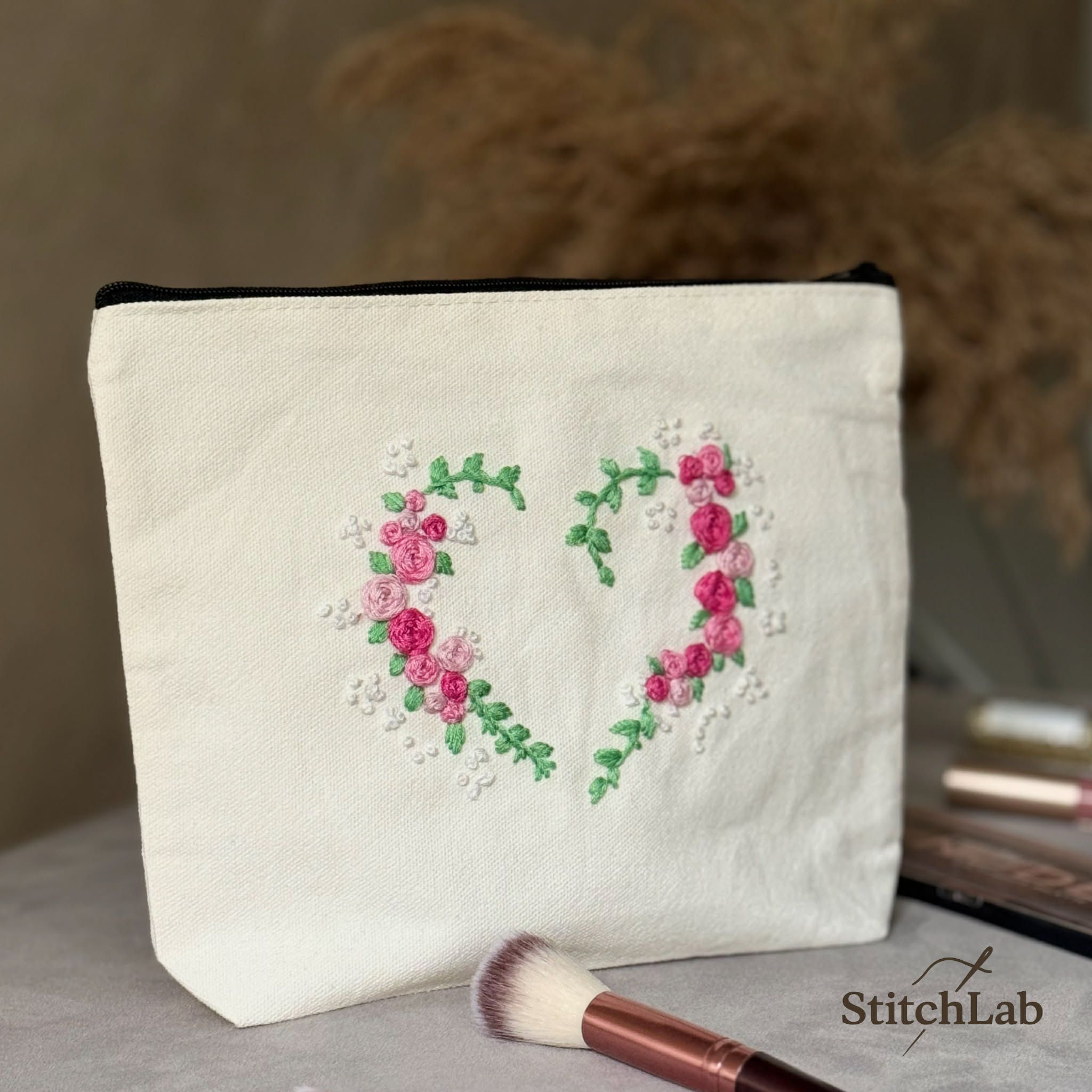 Ručno vezeni neseser 