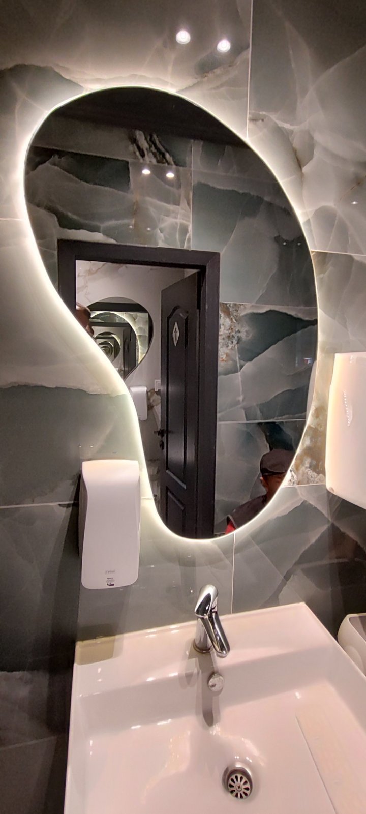 LED OGLEDALA